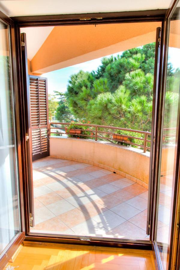 Apartment Josip 2011 Fazana Ngoại thất bức ảnh